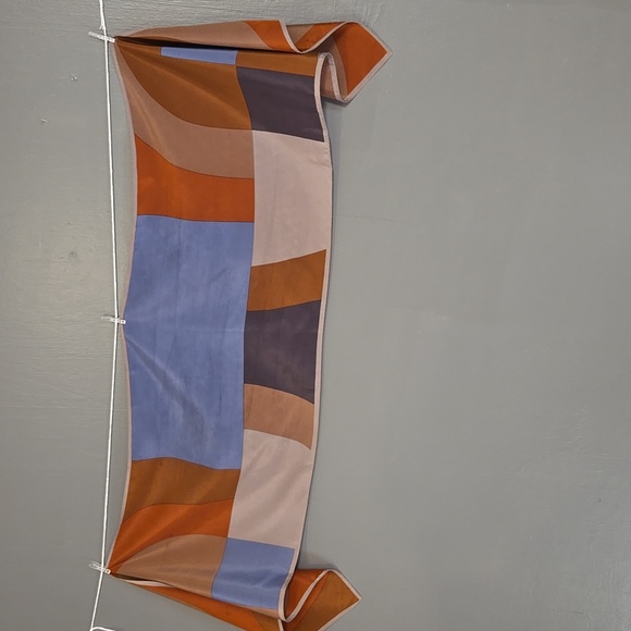 Geometric Long Scarf - Picture 2 of 7